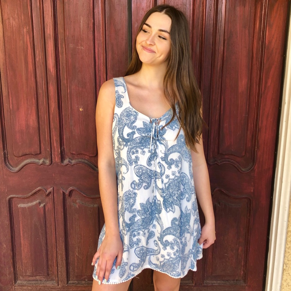 Scoop Back Summer Dress from Tobi - size M 💫